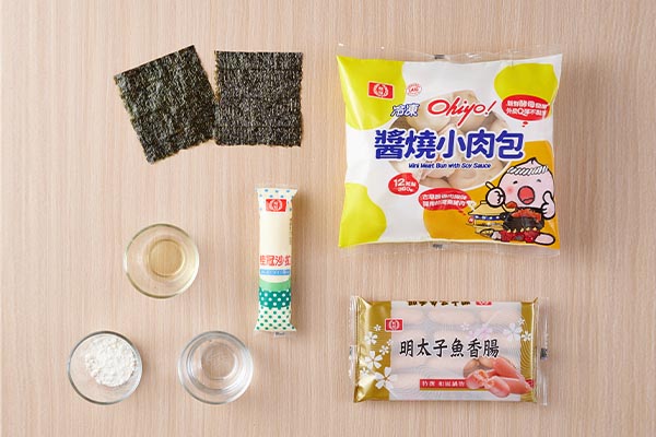 低筋麵粉+油+水(1:1:10)調成粉漿，備用。