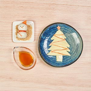 3. 將,疊成兩顆花生雙醬湯圓煮熟雪人並撒上花生粉,作為甜點,完成。