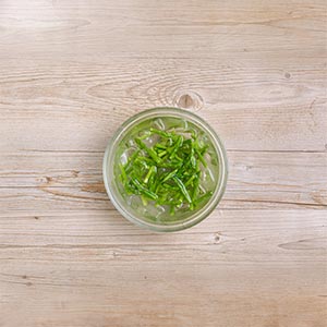 蘆筍燙熟後迅速冰鎮