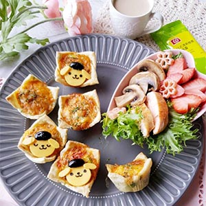 入氣炸鍋160度烤8分鐘即可取出,還可利用黑豆、海苔、起司片,可做出布丁狗的可愛造型點綴